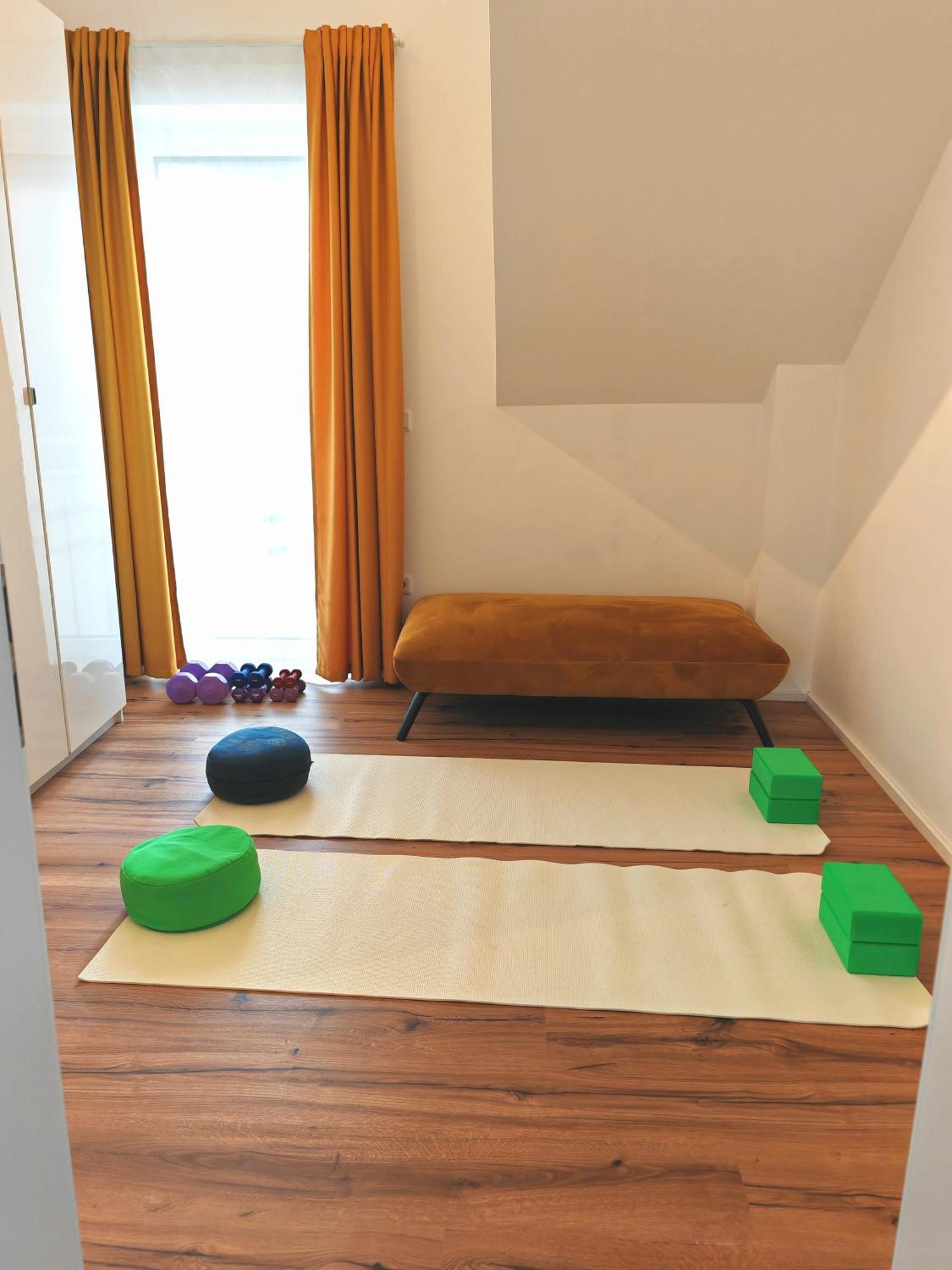 Golden Home With Barbecue, Yoga, Football Table Sinsheim Luaran gambar